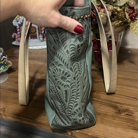 Large American West Navajo Soul genuine, leather, Zip Top Tote purse & wallet - Picture 6 of 15